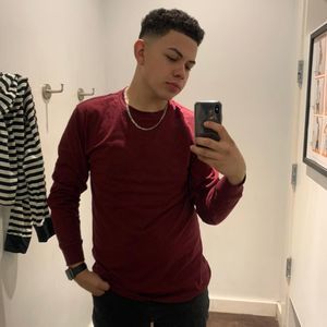 Meet your Posher, Daniel